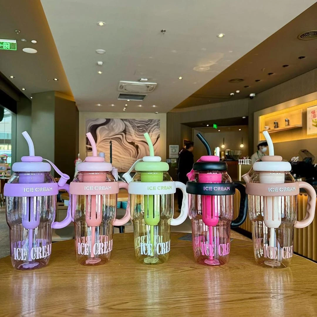 Gourde Tasse Transparente avec Paille "Ice Cream" – Amazone Chic